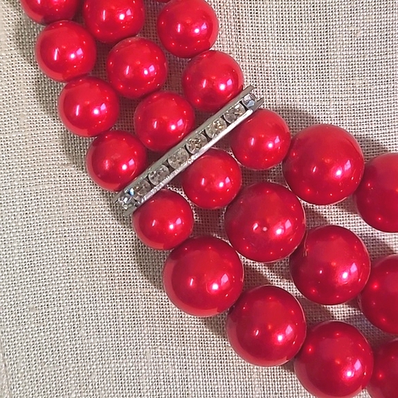 Kosmos Costume Jewelry Cranberry Blood Red Faux Pearl Three Strand Rhinestone - Picture 7 of 17